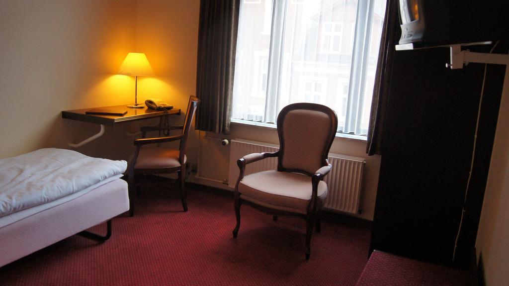 Minotel Park Aalborg Room photo
